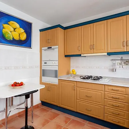 Villa Stunning With Breathtaking Ocean View