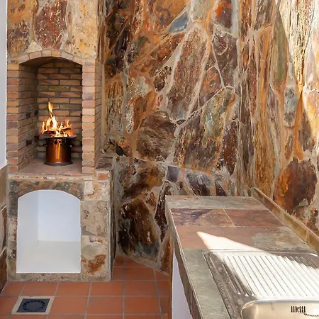 Stunning With Breathtaking Ocean View *