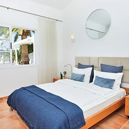 Stunning With Breathtaking Ocean View