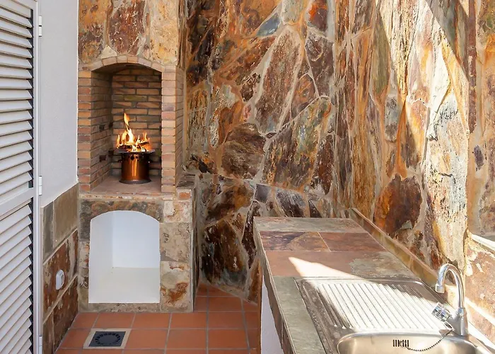 Stunning With Breathtaking Ocean View *