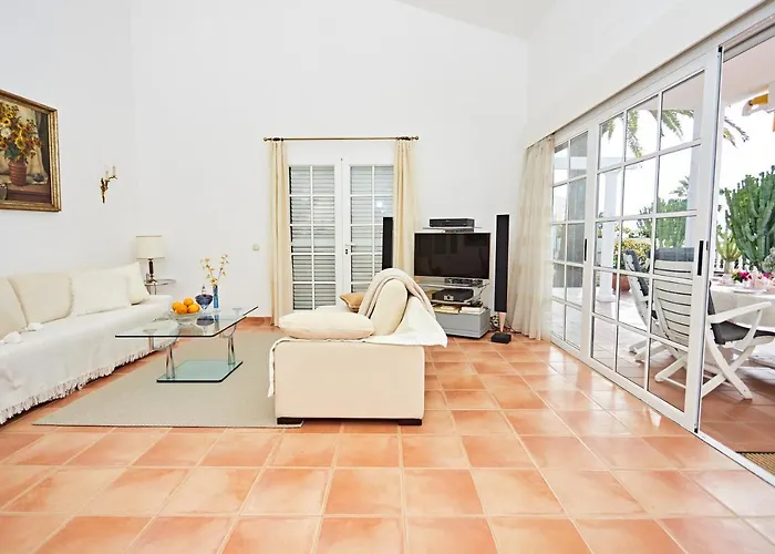 Stunning With Breathtaking Ocean View *